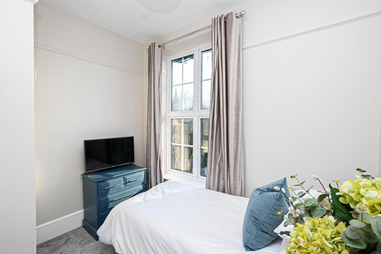 Pages Hotel And Guesthouse Harlow Luaran gambar