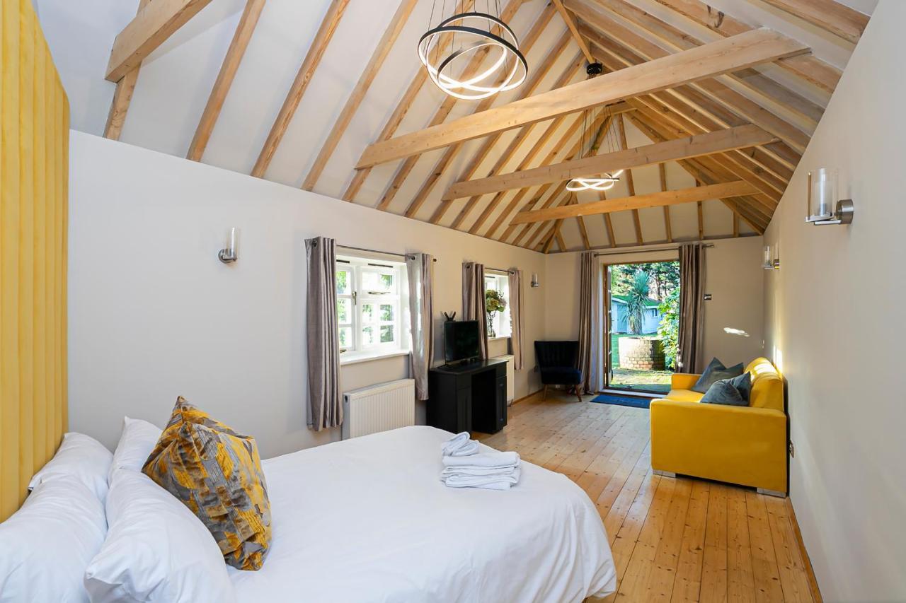 Pages Hotel And Guesthouse Harlow Luaran gambar